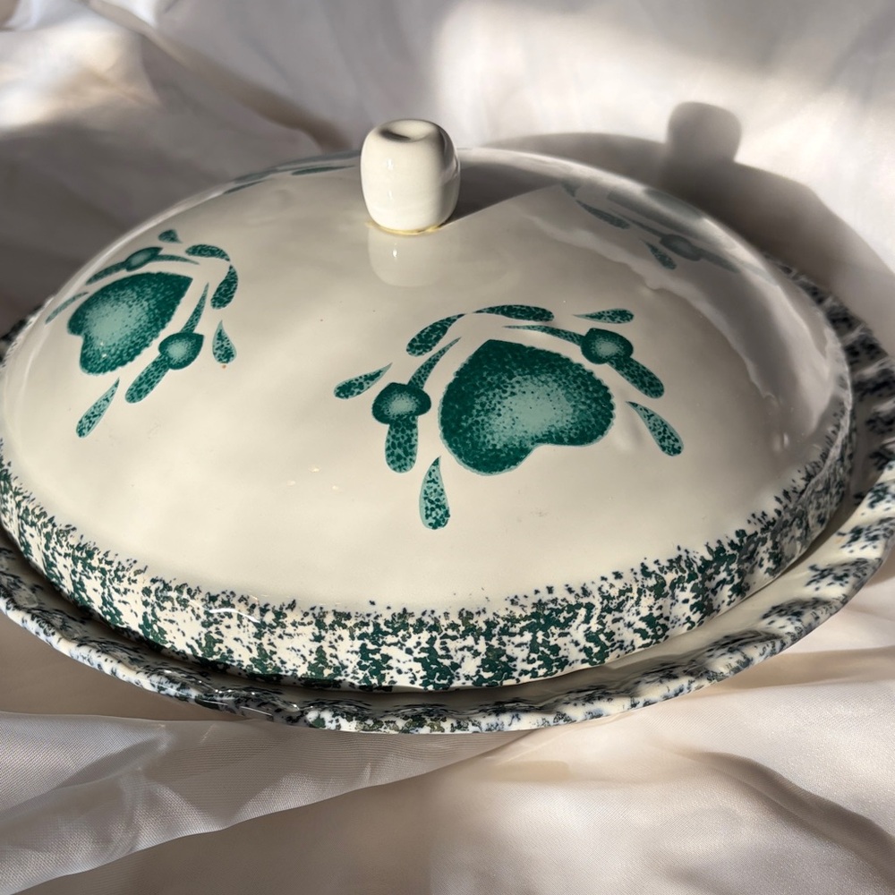 VINTAGE GREEN SPONGEWARE 10' PIE PLATE STONEWARE Kitchen Decor Green Hearts
